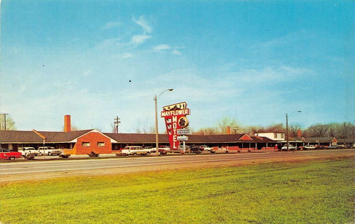 Mayflower Motel